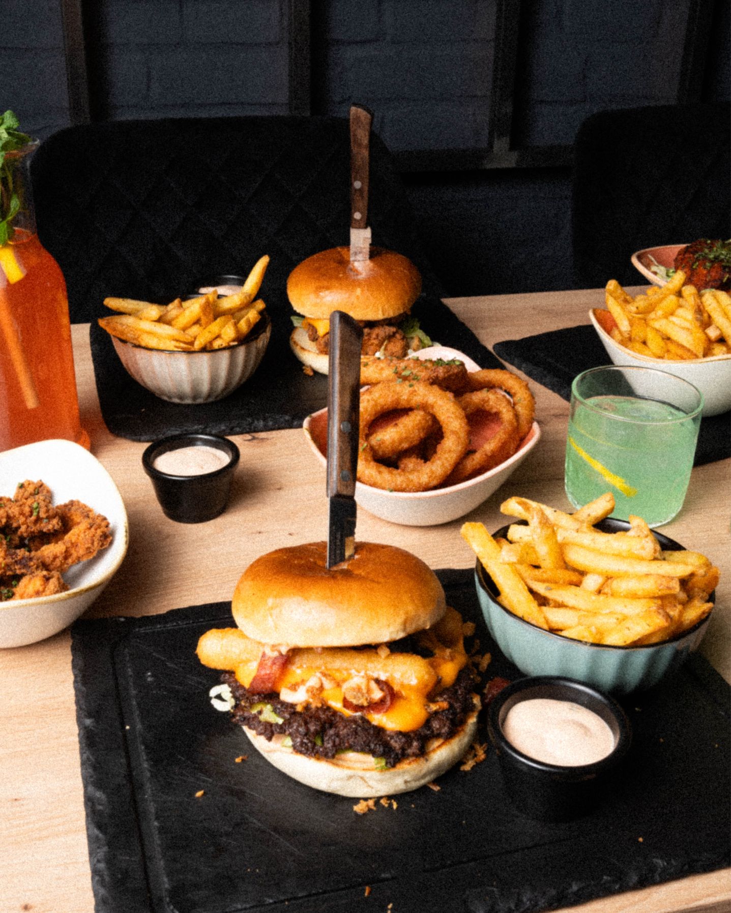 Hotline 5 Burger